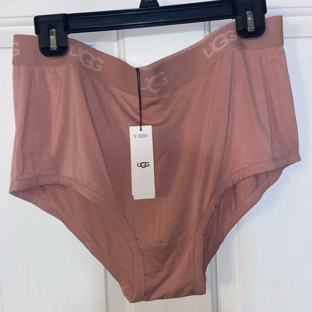 UGG High-Waist Briefs cheeky boy short in Dusty Rose Mauve